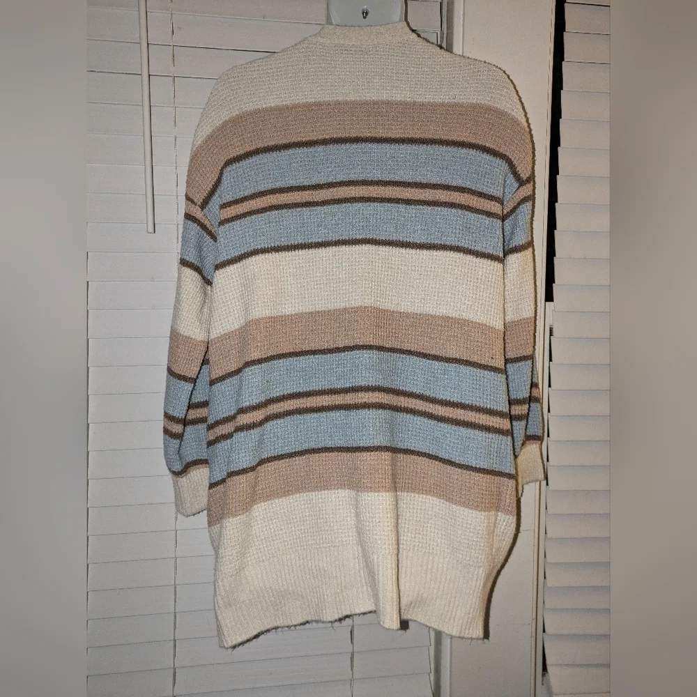 SO Juniors Blue, Tan, and Cream Waffle Cardigan. Size L. NWT
